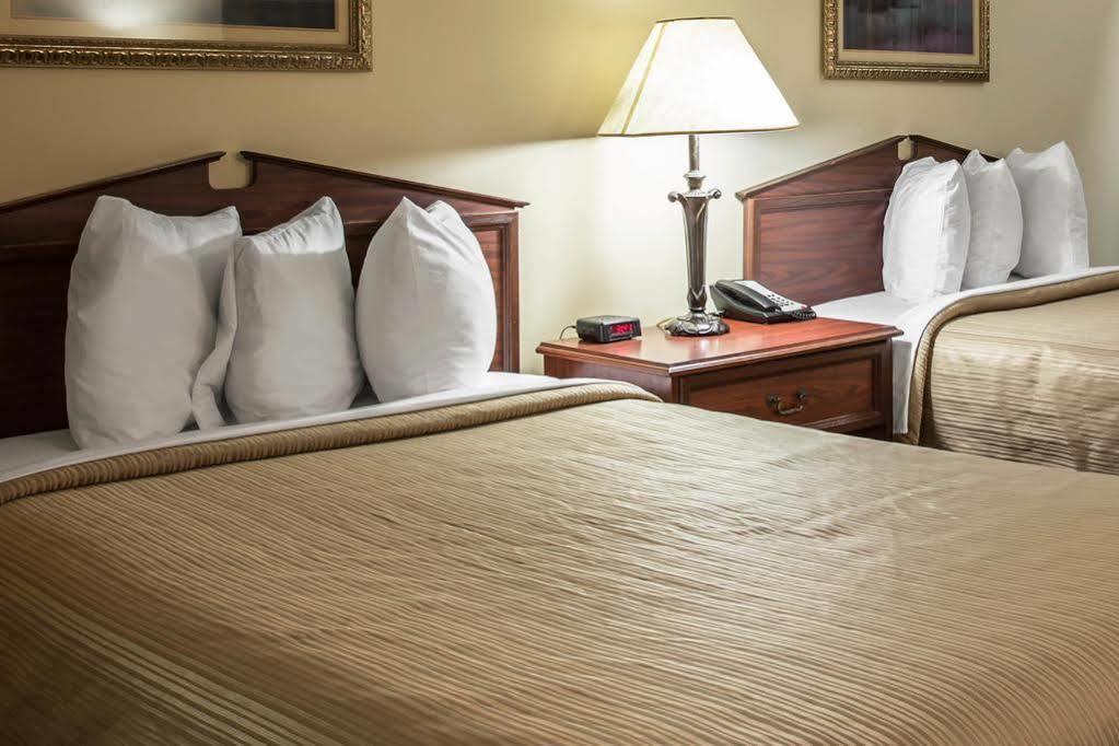 Quality Inn Laurinburg Extérieur photo